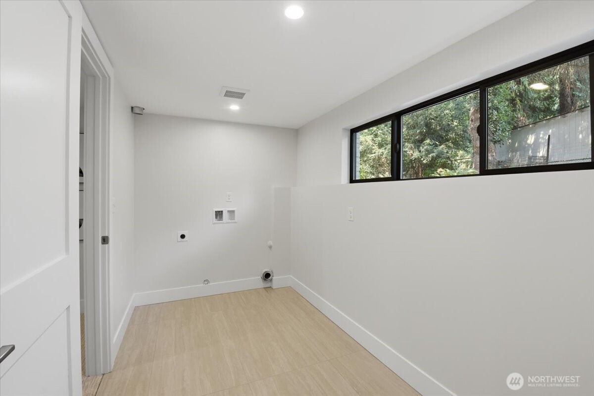 836 Nw Richmond Beach Road Property Photo 32