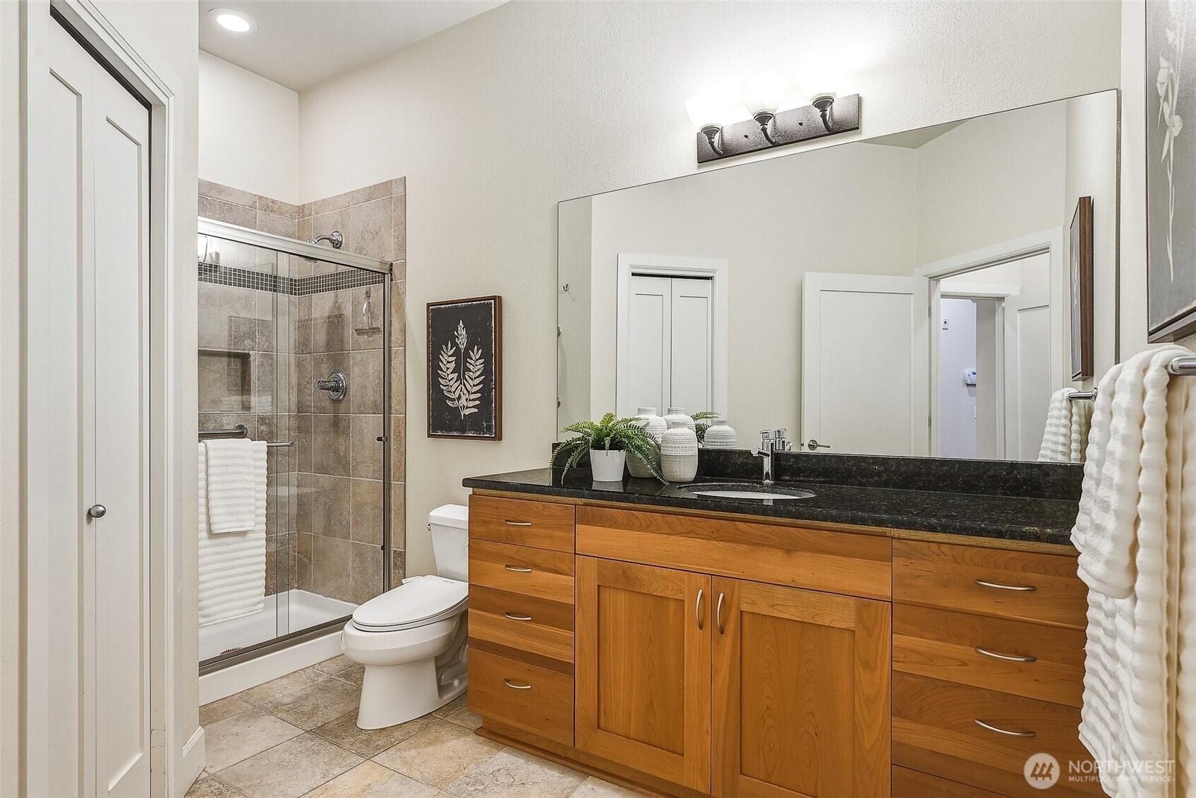 15408 Main Street 102 Property Photo 15