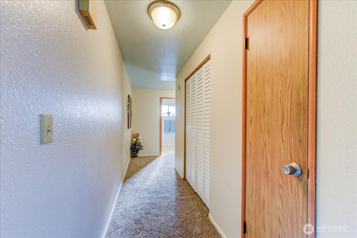 1004 Columbia Avenue 7 Property Photo 10