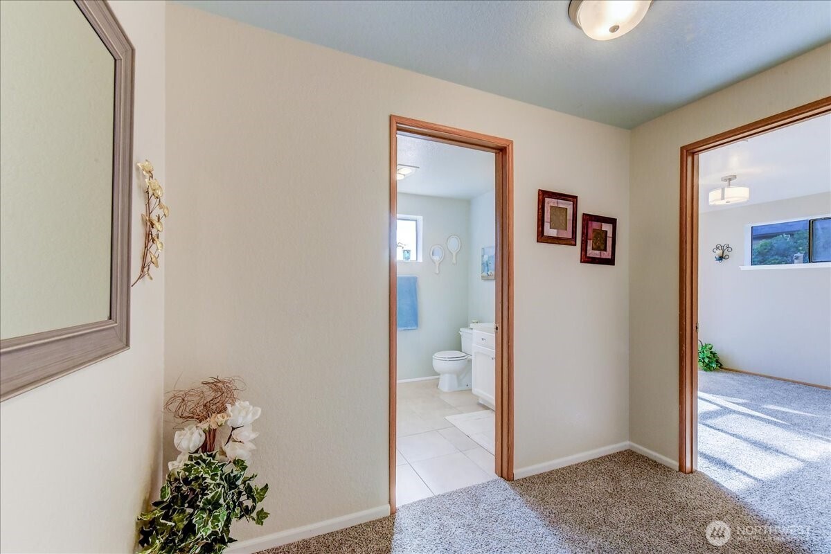1004 Columbia Avenue 7 Property Photo 11