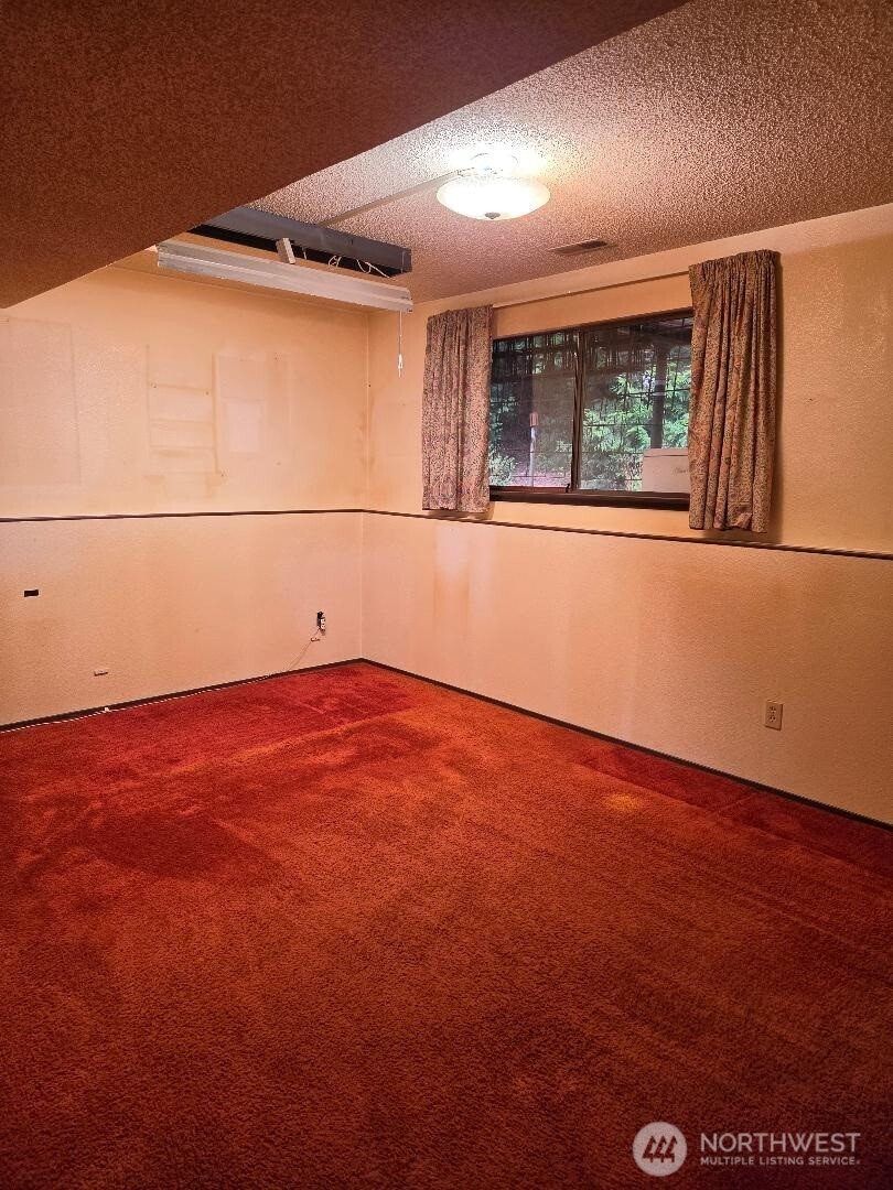7514 Locust Avenue Property Photo 5
