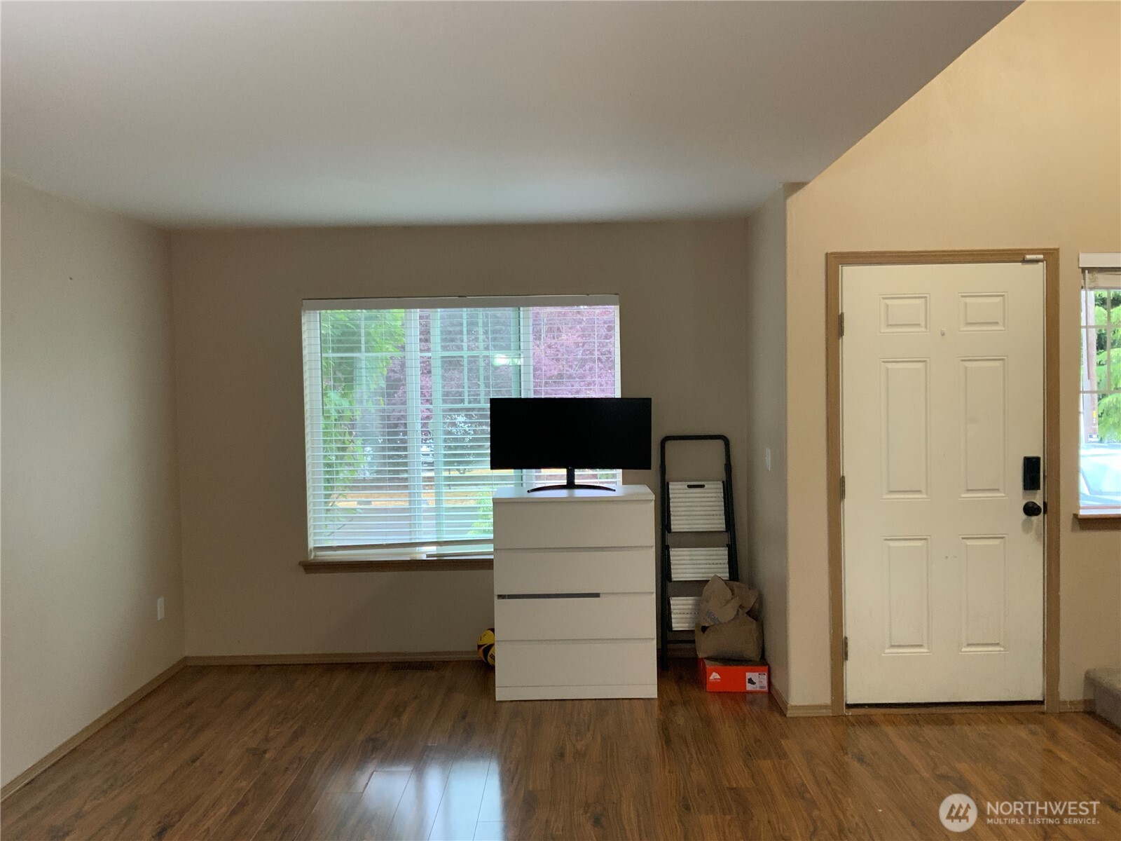 1606 185th Street Property Photo 3
