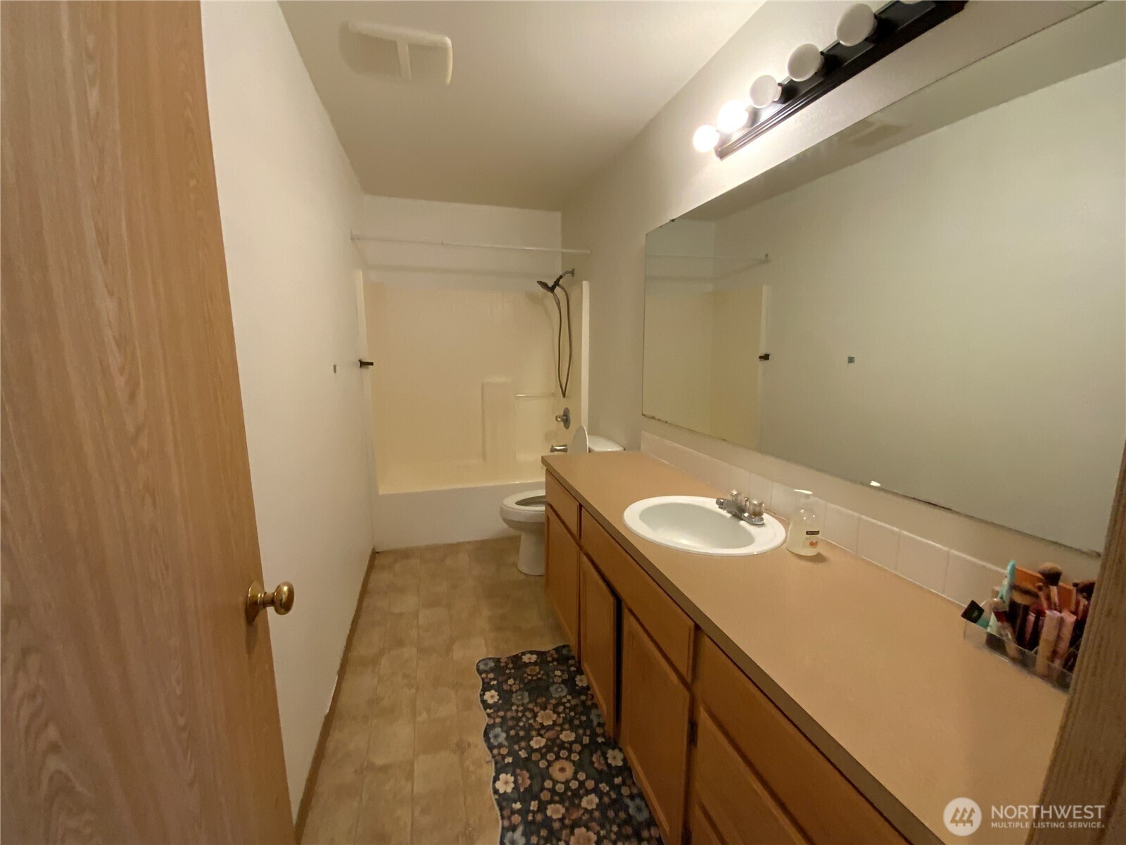 1606 185th Street Property Photo 5