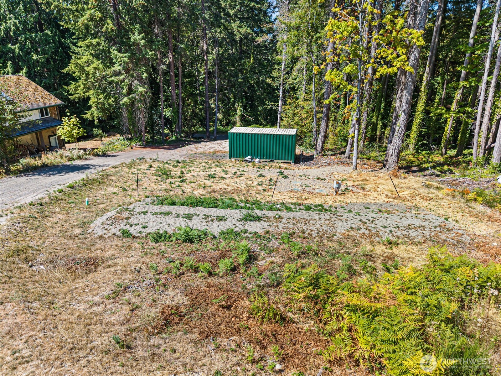 6809 Cliff Avenue Property Photo 10
