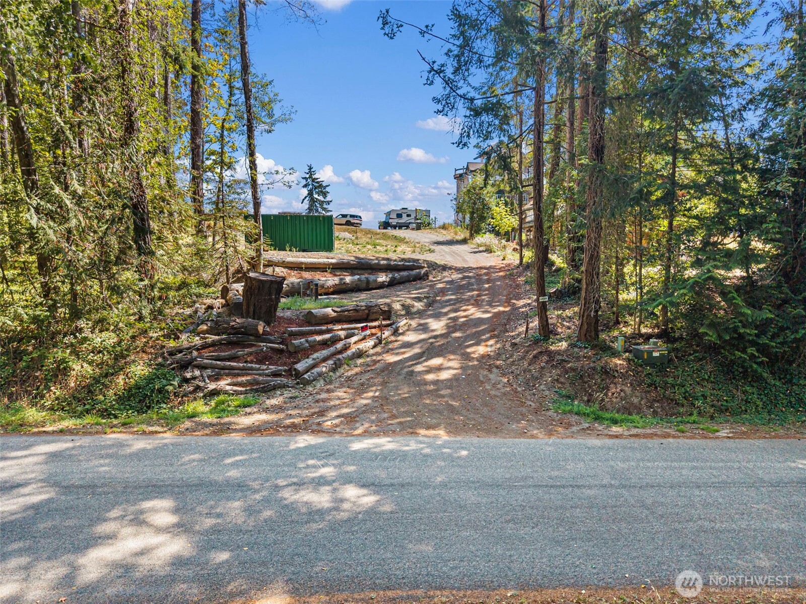 6809 Cliff Avenue Property Photo 13
