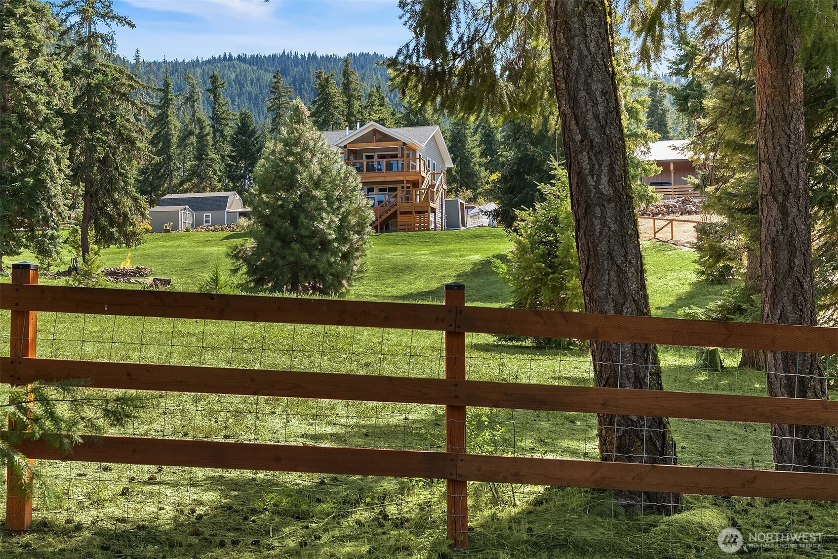 961 Rocky Mountain Way Property Photo 3