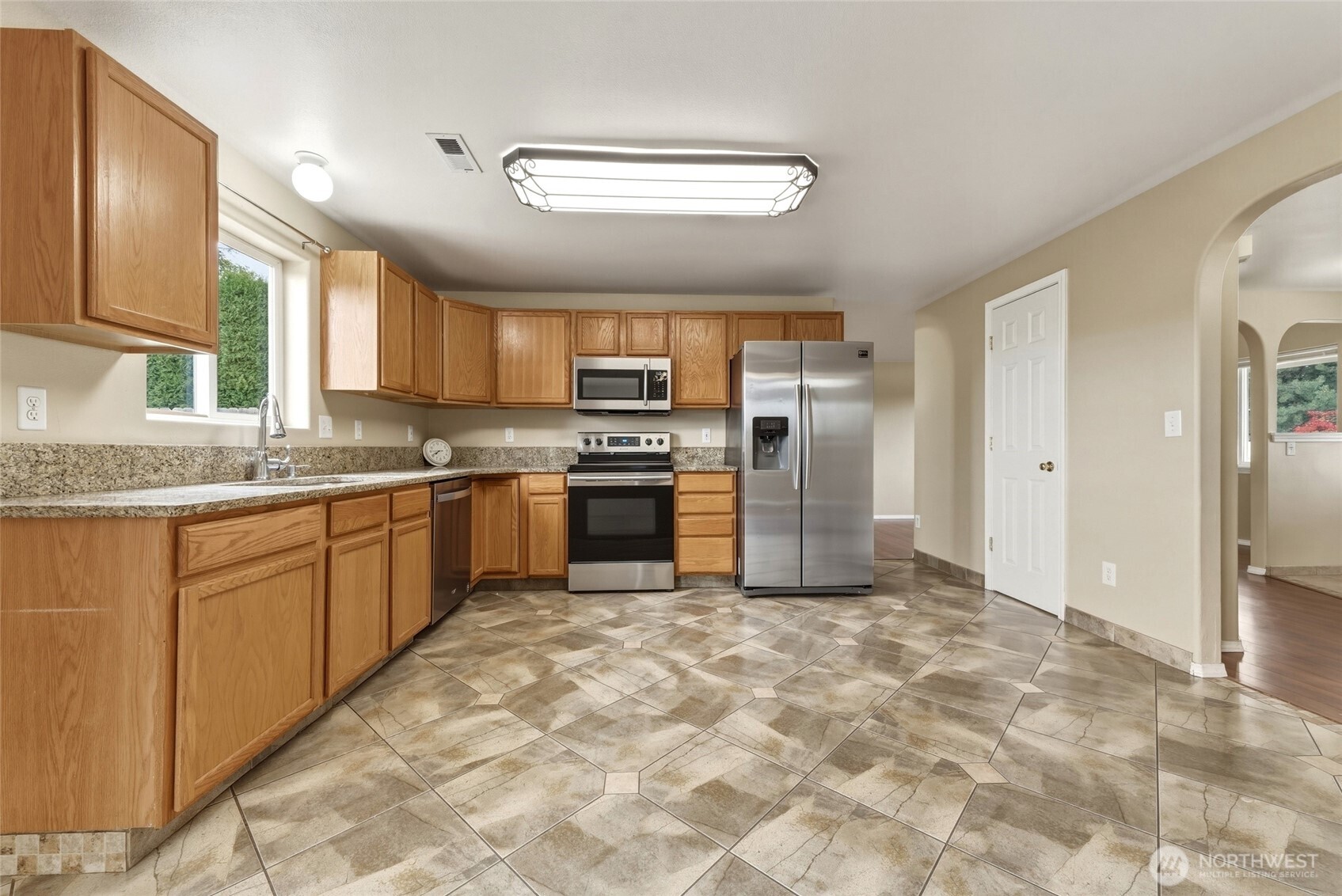 1705 Se Market St Property Photo 6