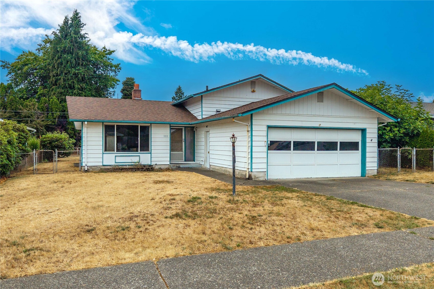 1810 N Highland Street Property Photo 1