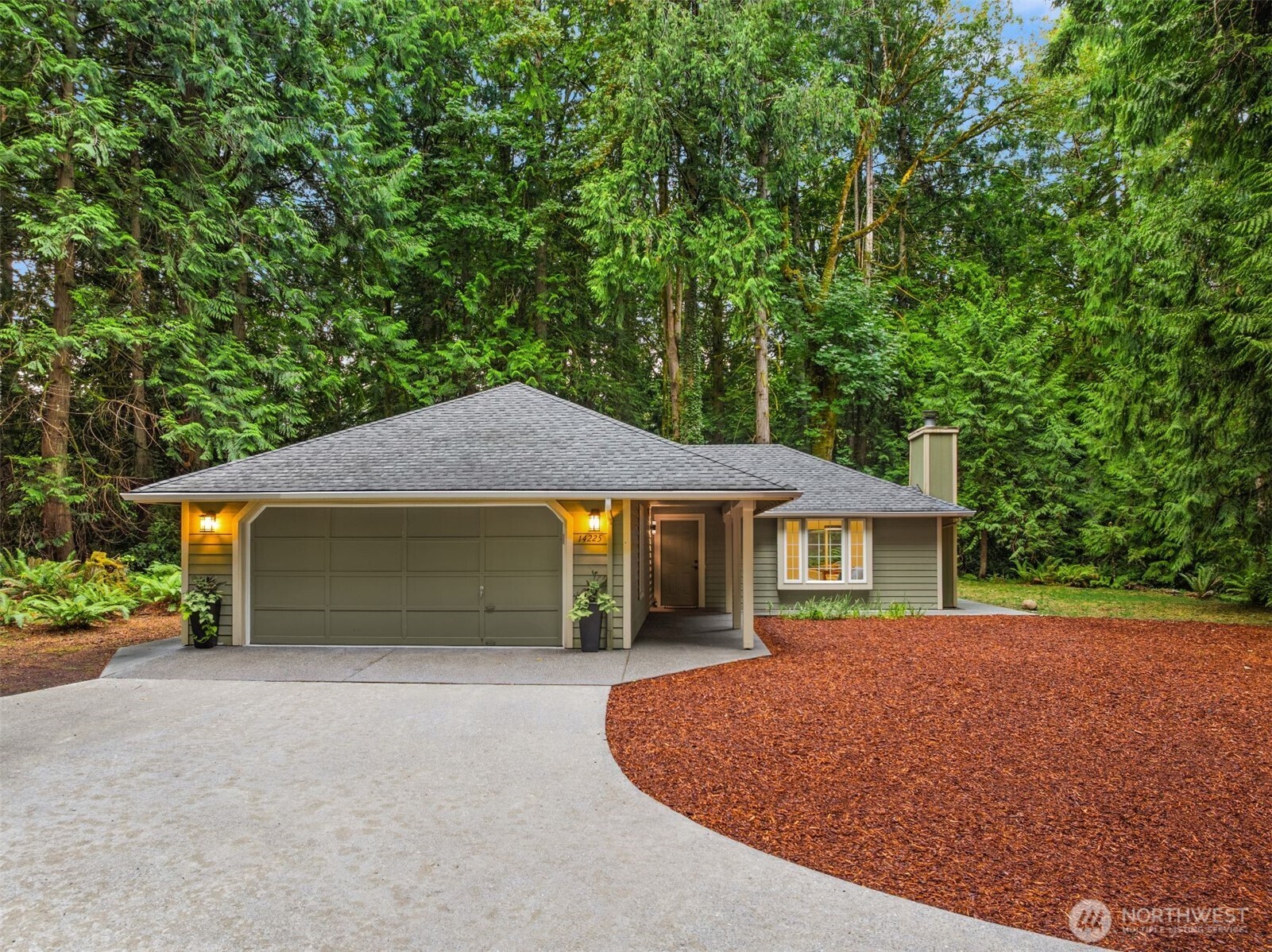 9067 Hidden Cove Road Property Photo 2