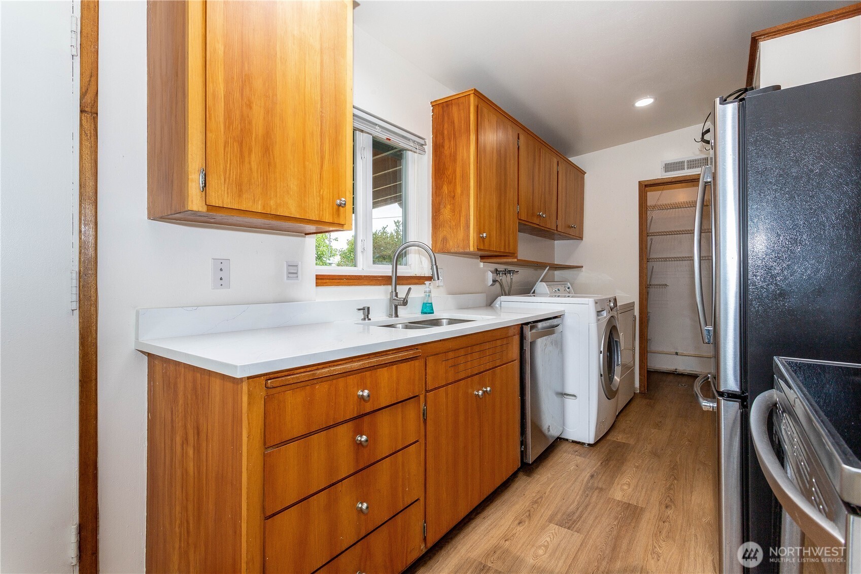 31610 7th Place Property Photo 6
