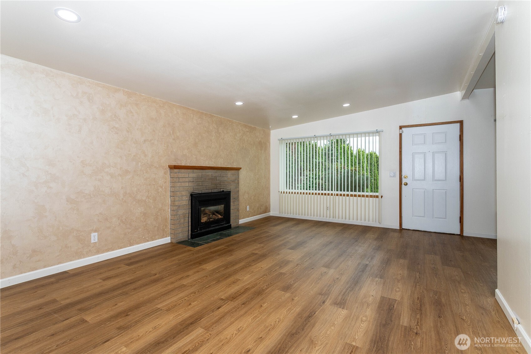 31610 7th Place Property Photo 11