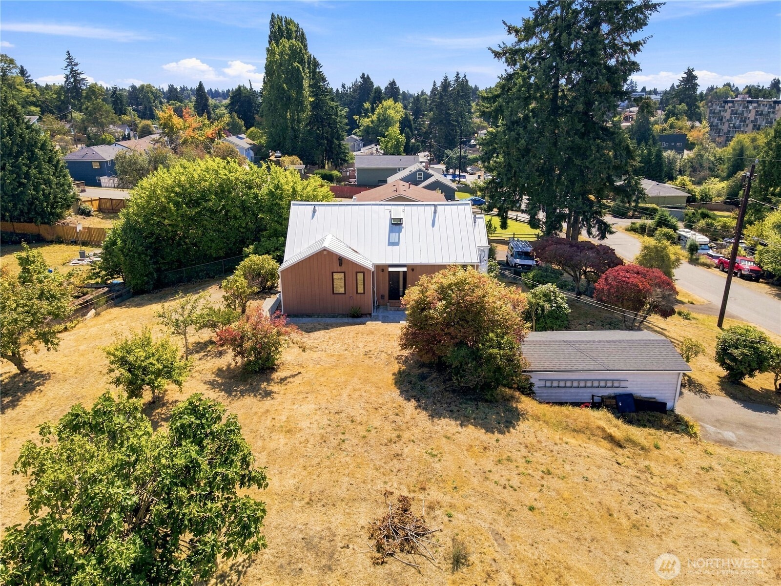 10246 11th Avenue Property Photo 6