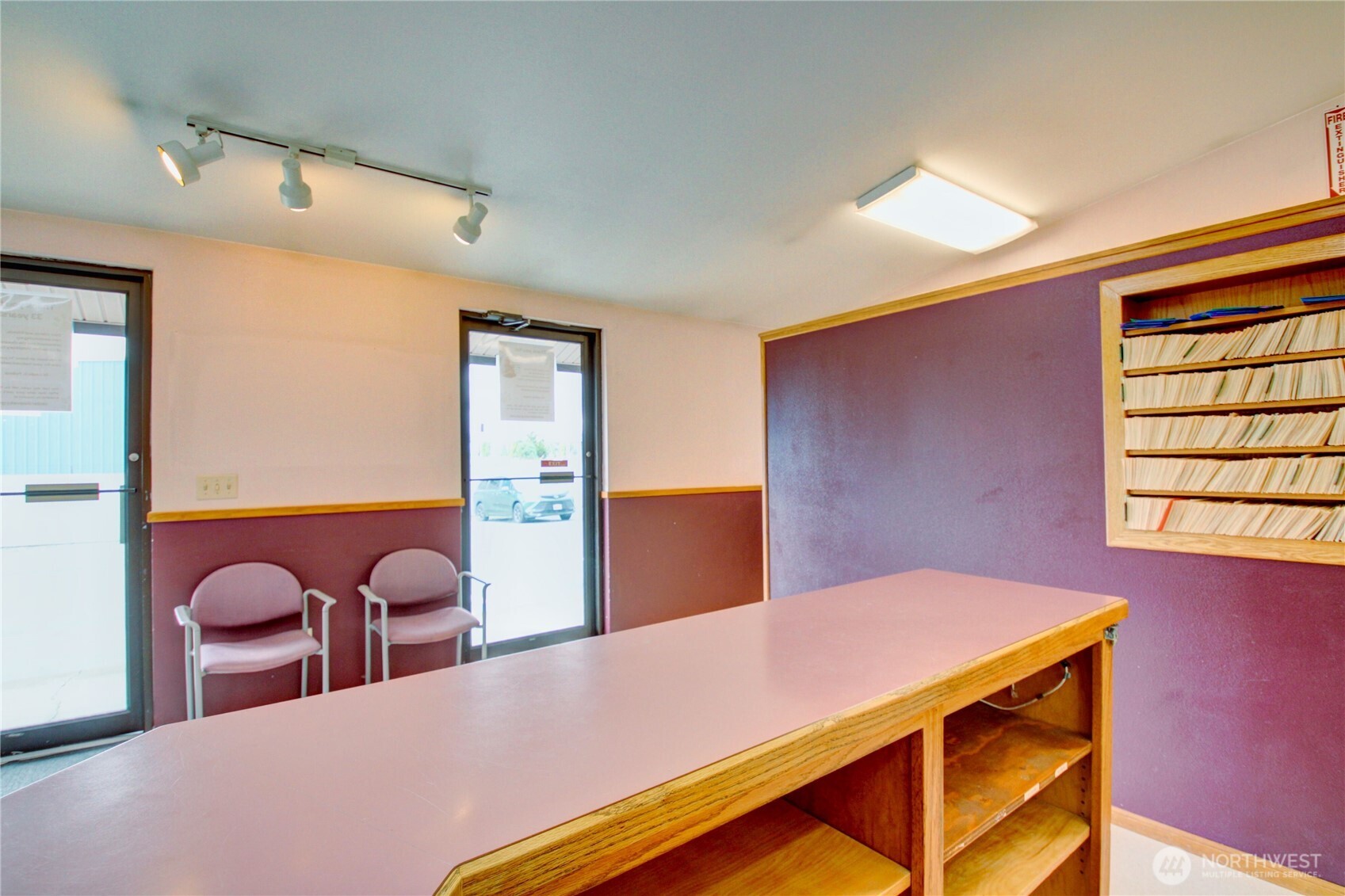 1105 Dale Lane Property Photo 5