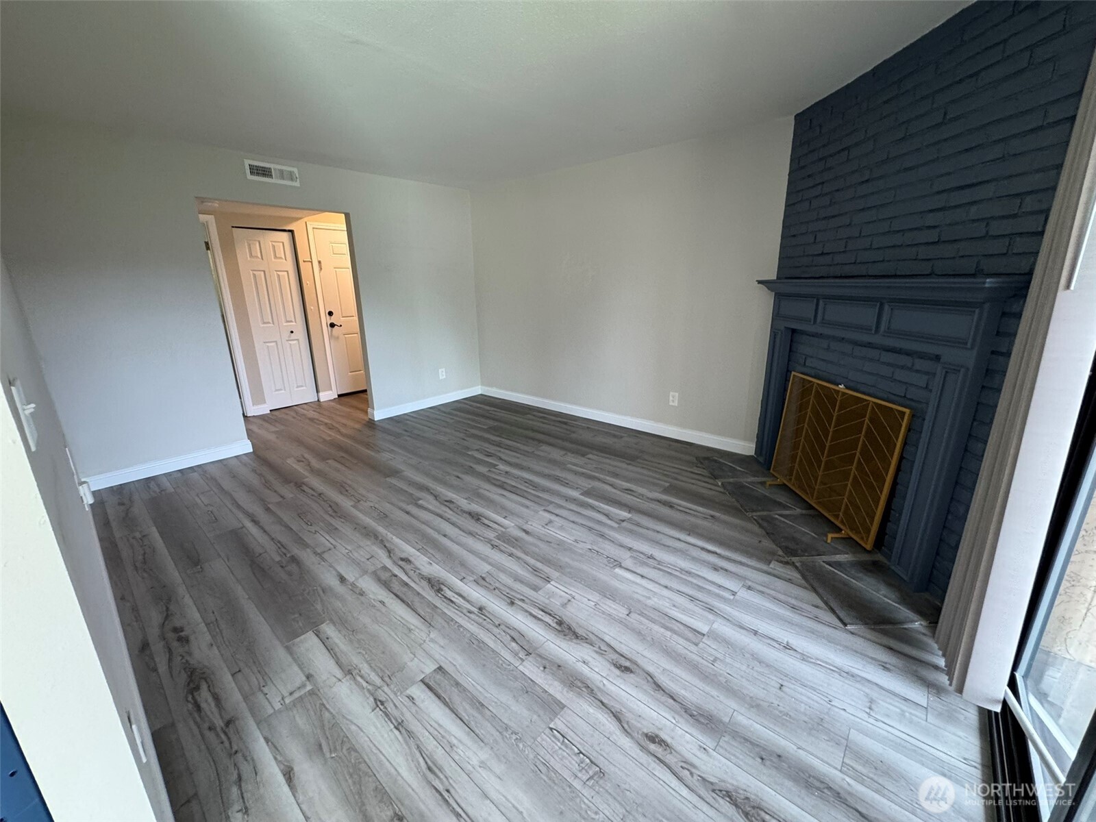 14514 127th Avenue W68 Property Photo 3