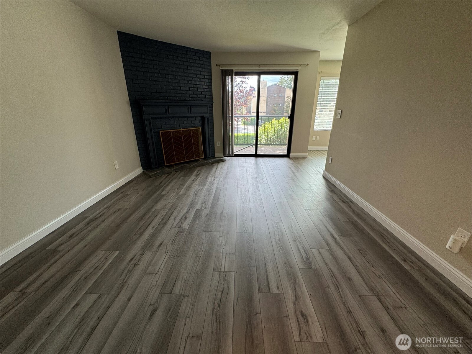 14514 127th Avenue W68 Property Photo 8
