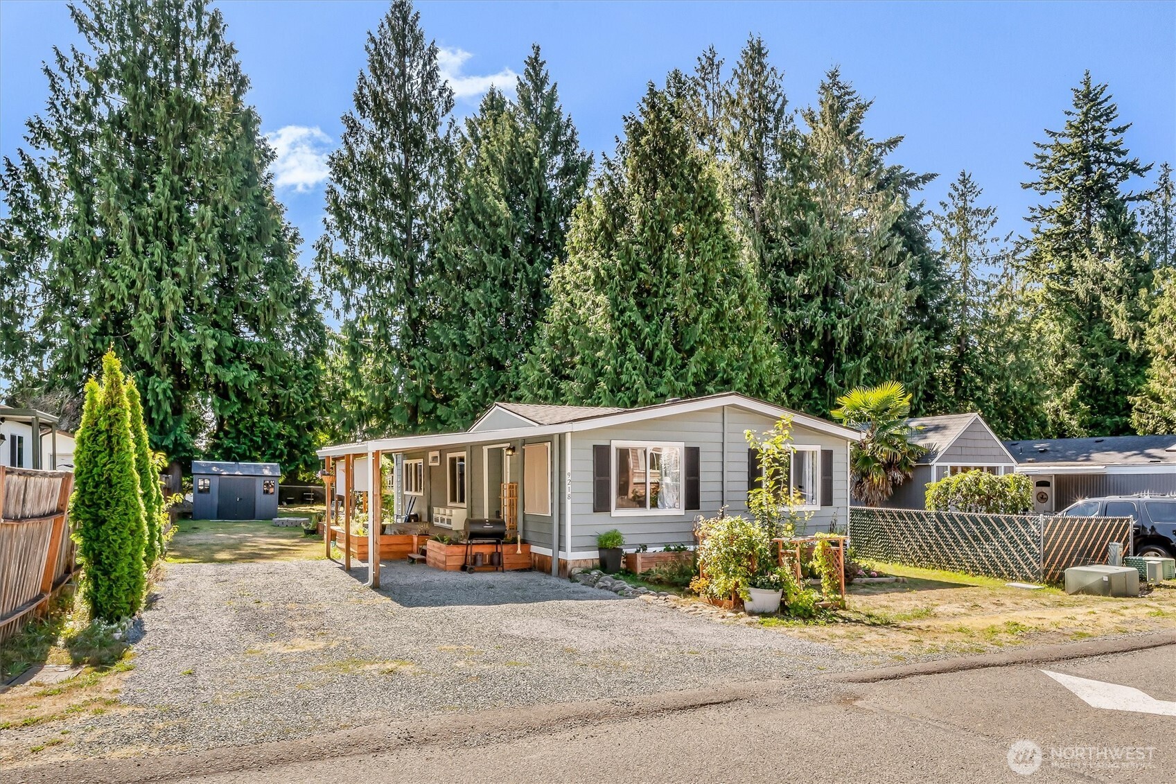 9218 13th Place Property Photo 1