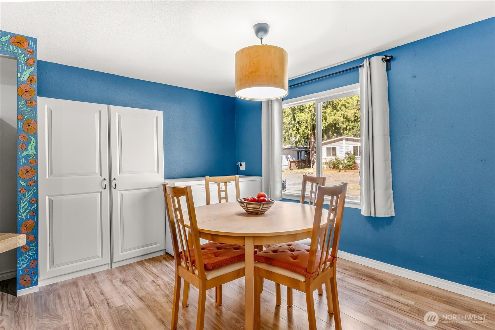 9218 13th Place Property Photo 15