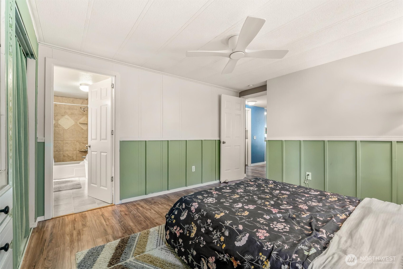 9218 13th Place Property Photo 17