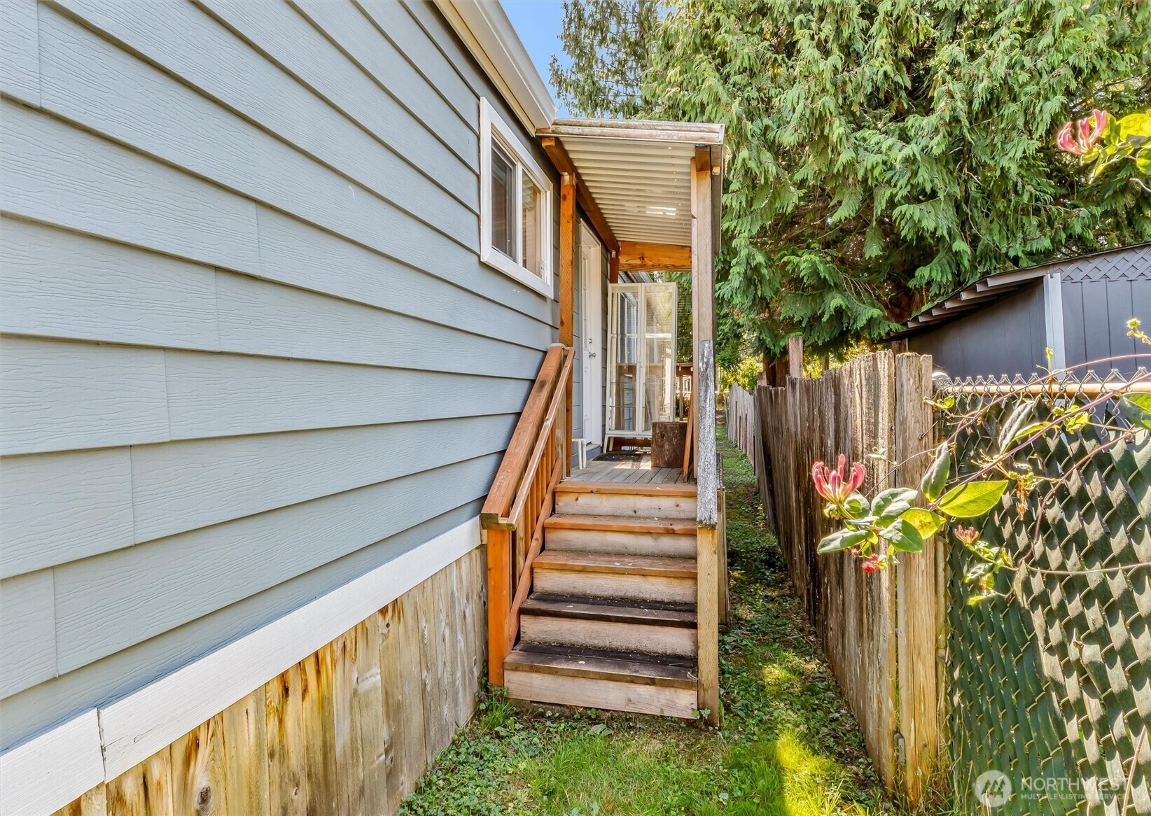 9218 13th Place Property Photo 26