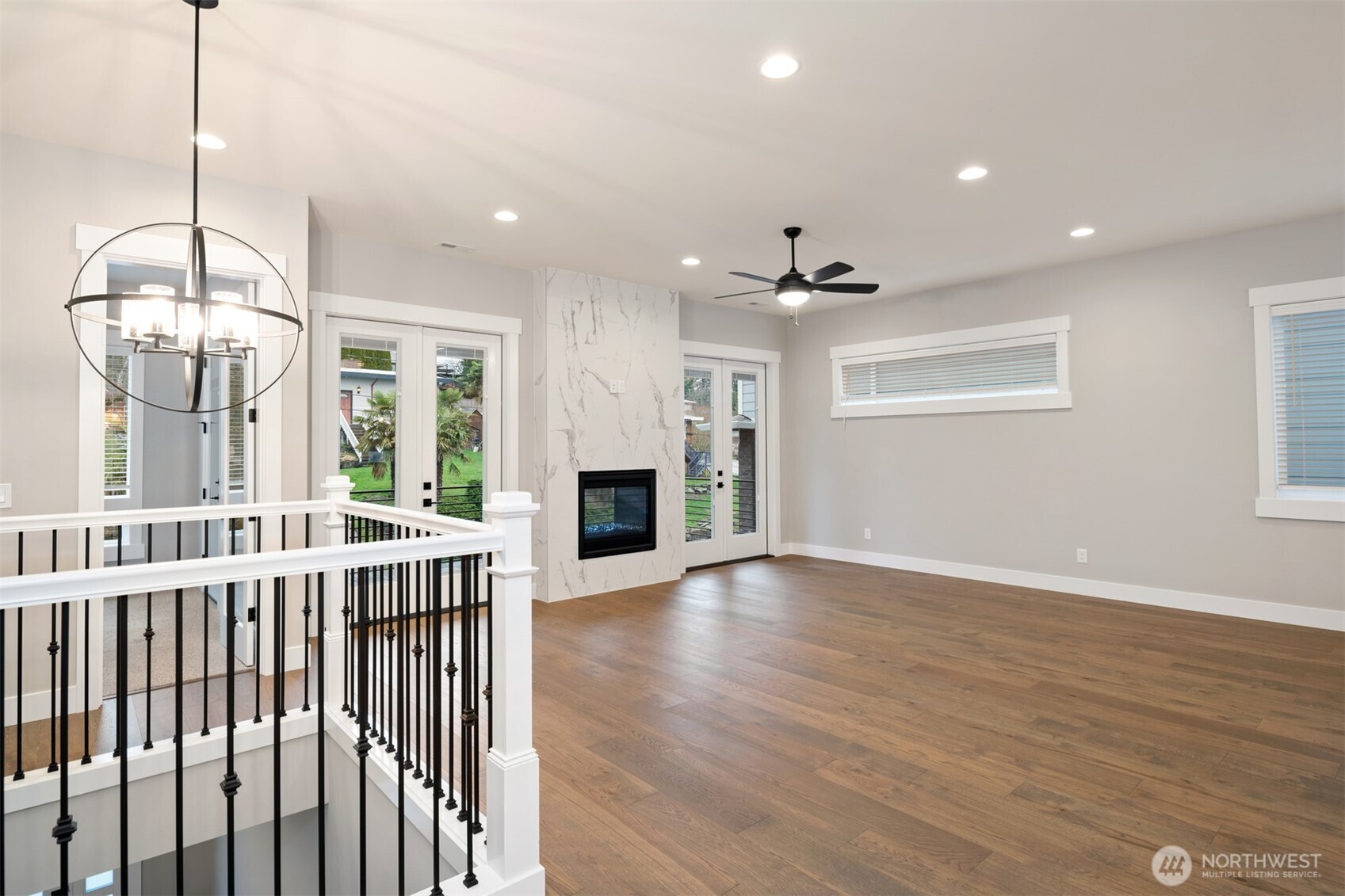13025 75th Place Property Photo 5