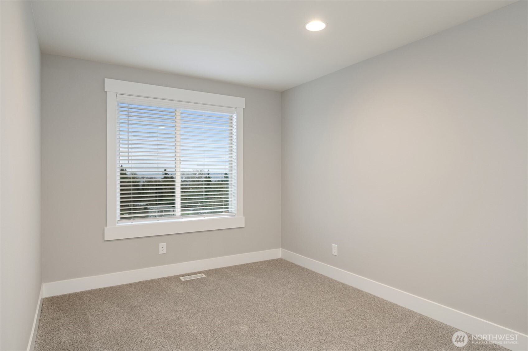 13025 75th Place Property Photo 17