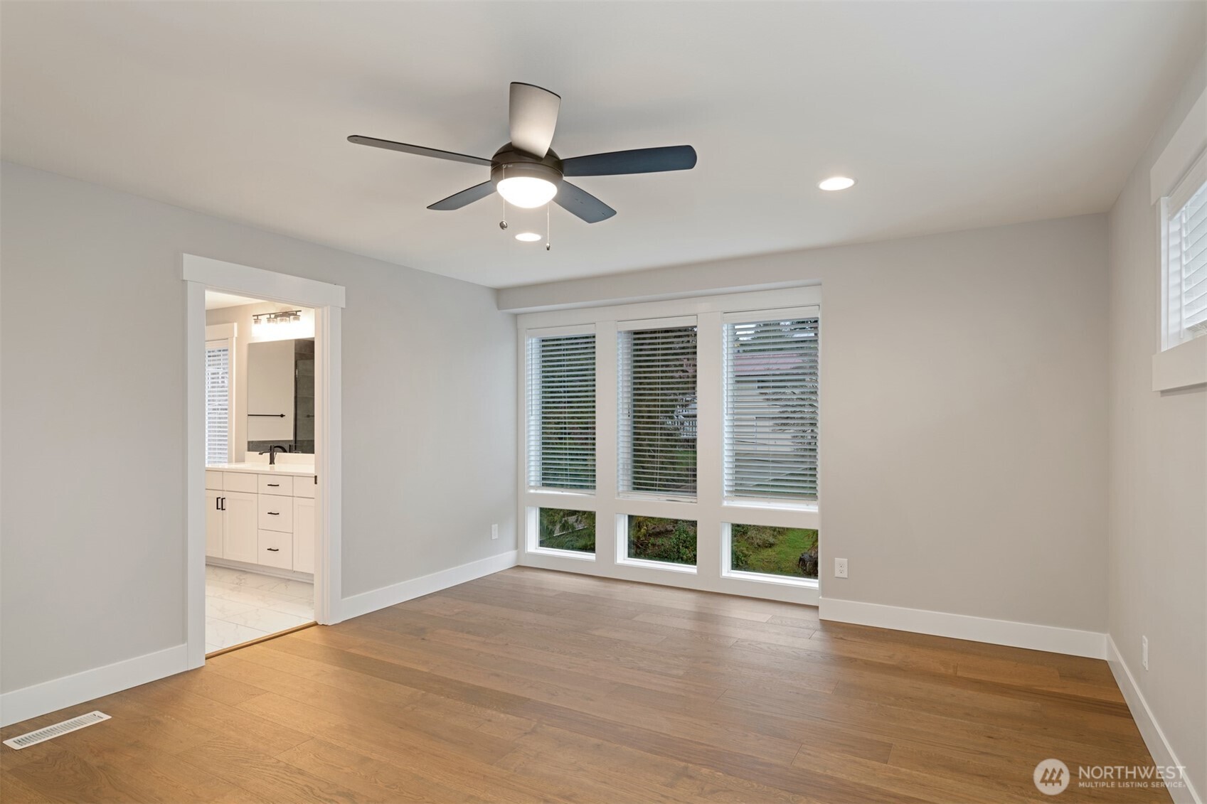 13025 75th Place Property Photo 19