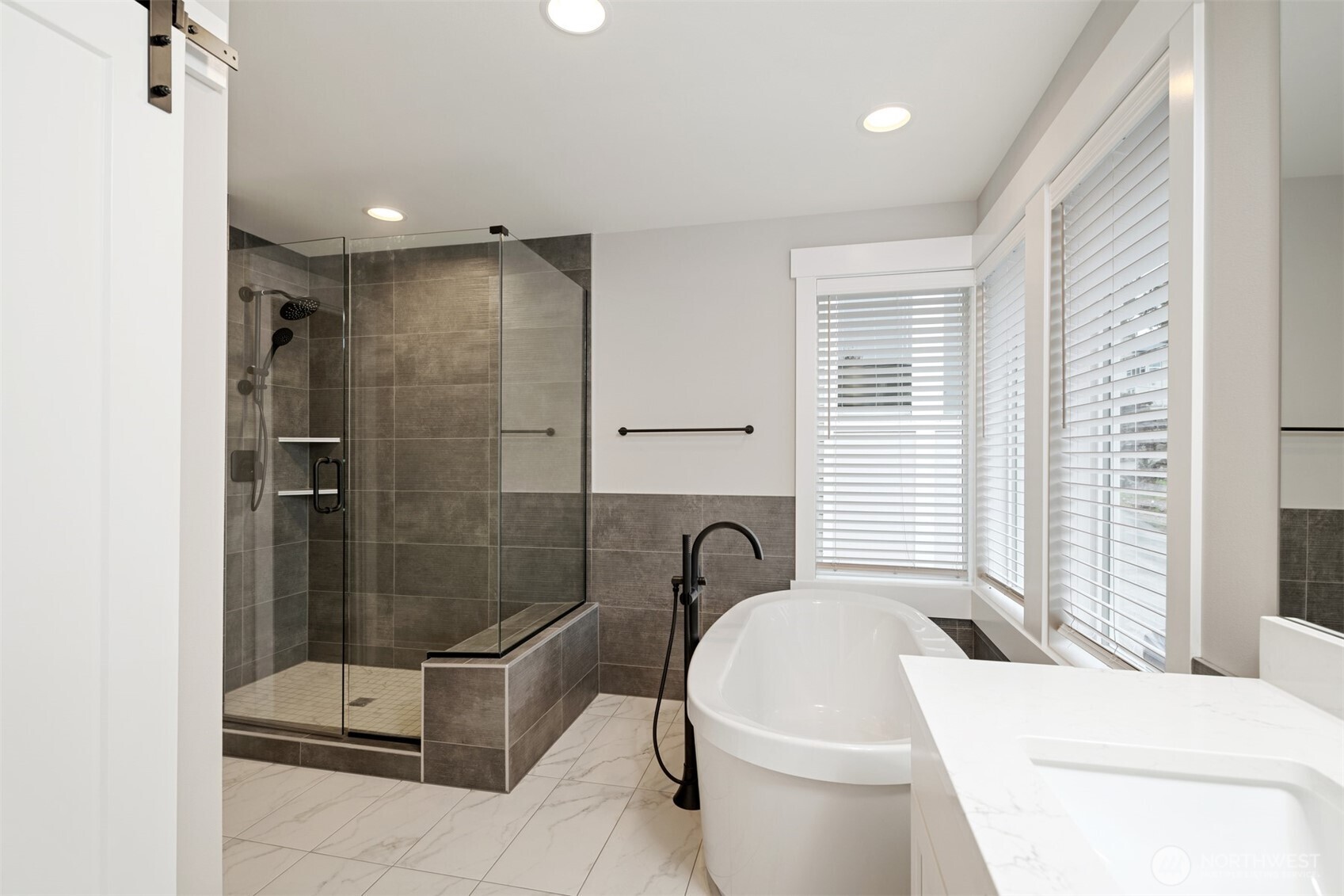 13025 75th Place Property Photo 21