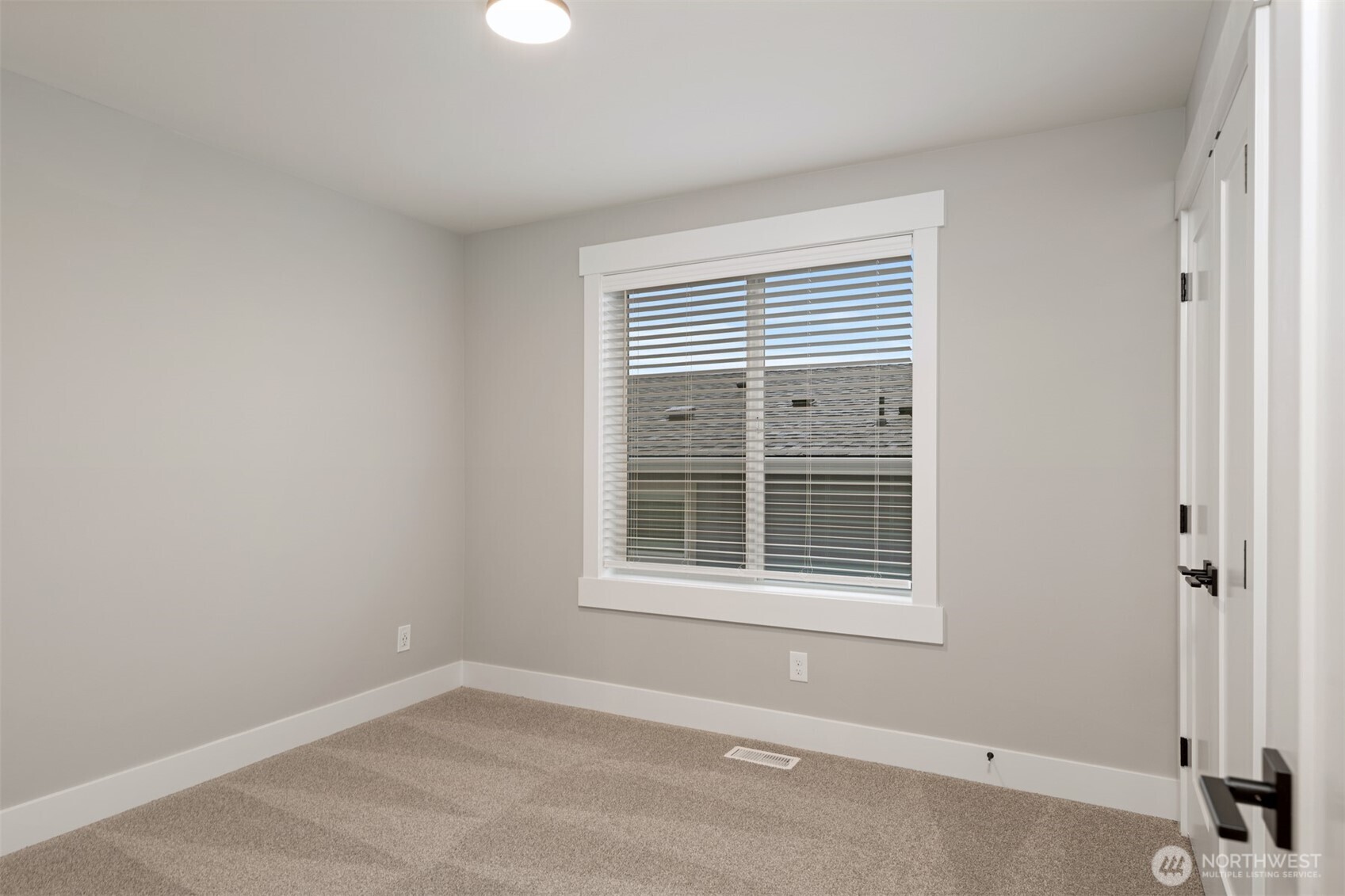 13025 75th Place Property Photo 24