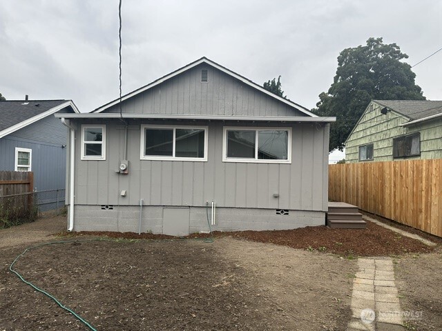264 19th Avenue Property Photo 5