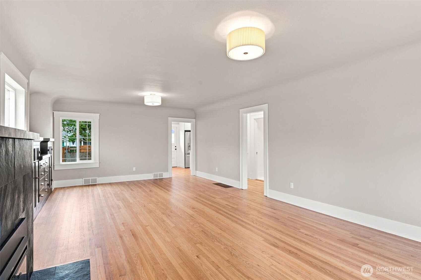 616 N Steele Street Property Photo 7