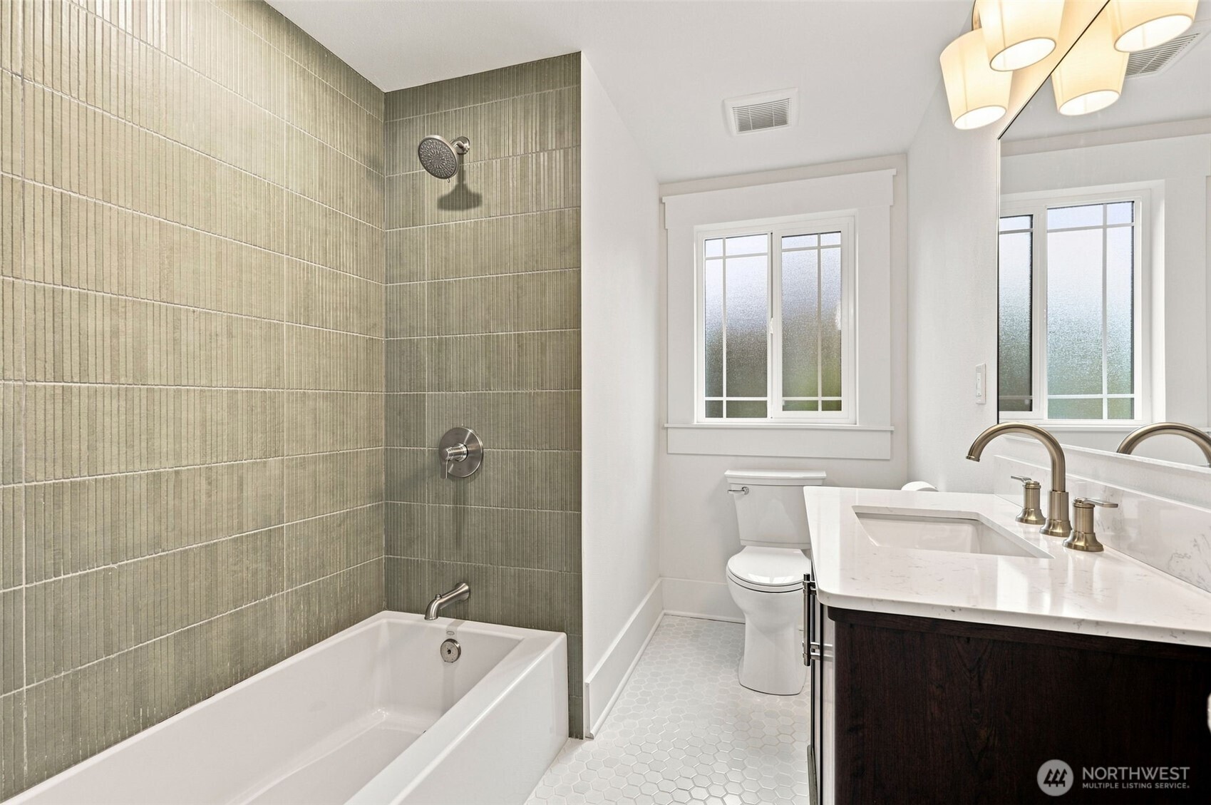 616 N Steele Street Property Photo 14