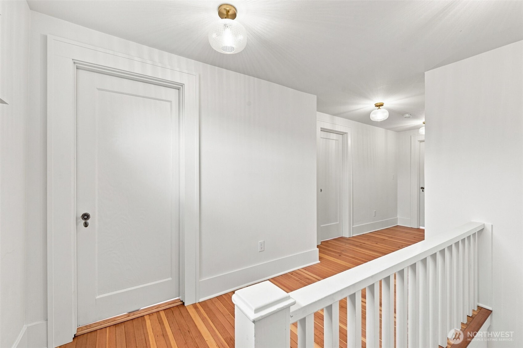 616 N Steele Street Property Photo 16