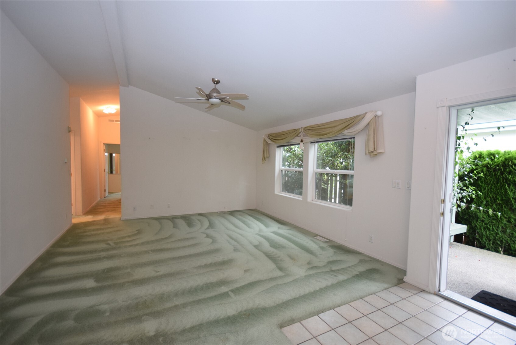 980 N Starboard Way Property Photo 6