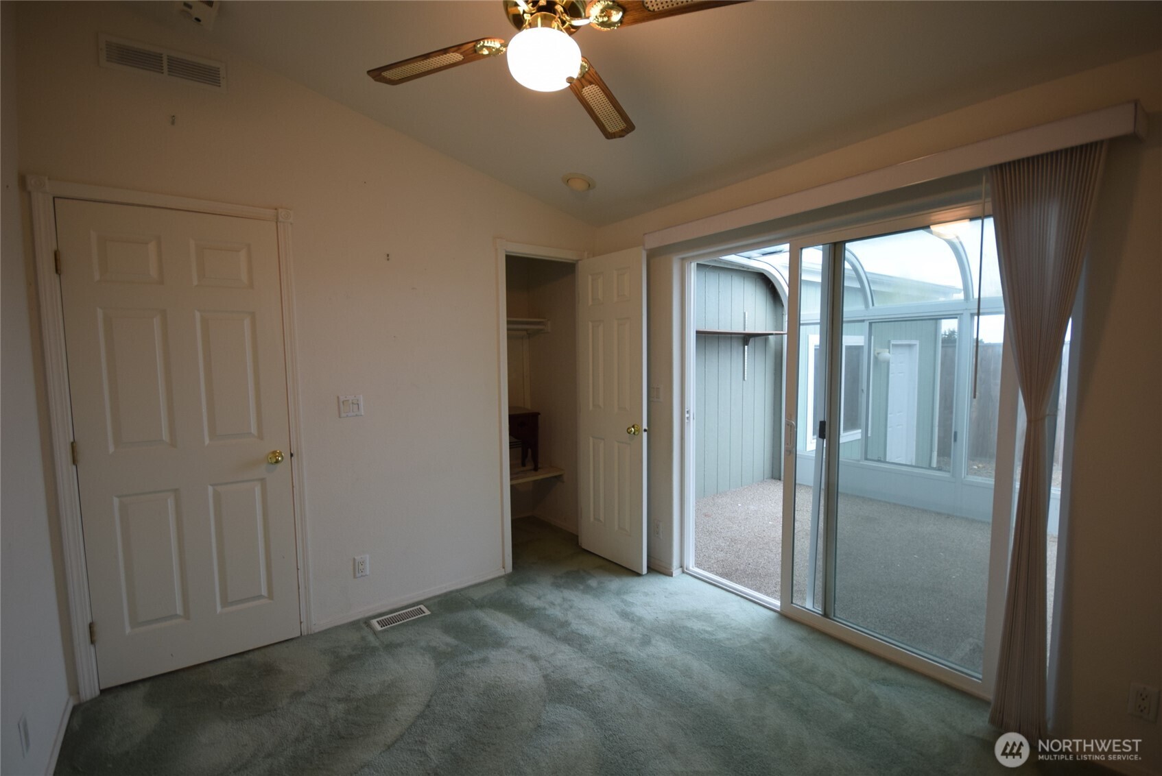 980 N Starboard Way Property Photo 20