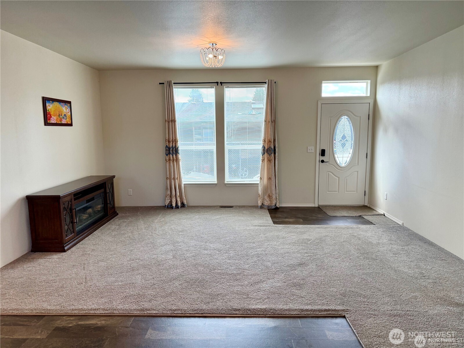 607 37th Street 99a Property Photo 2