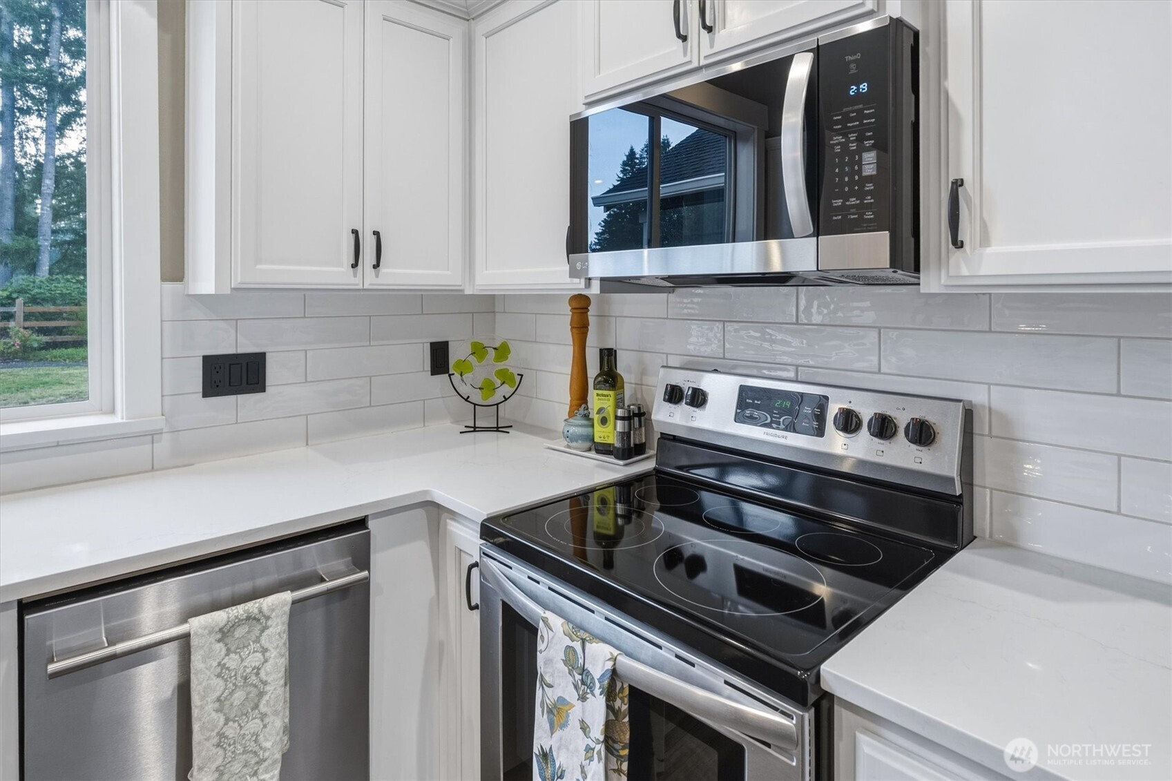 105 Andrew Court Property Photo 13