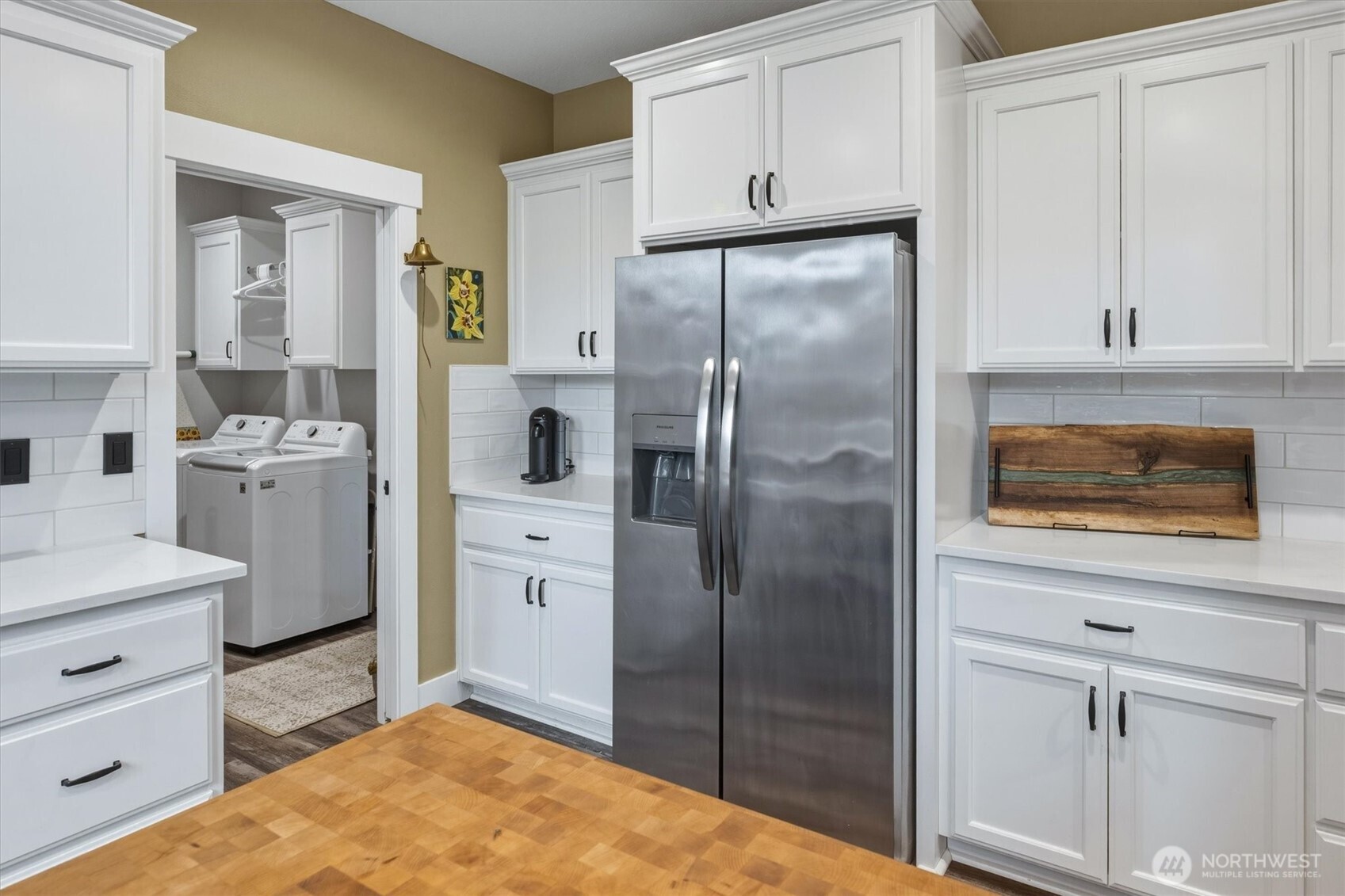 105 Andrew Court Property Photo 14