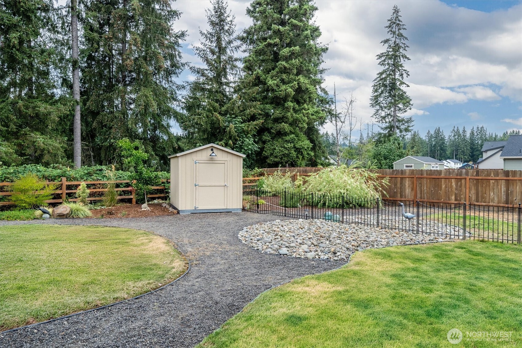 105 Andrew Court Property Photo 31