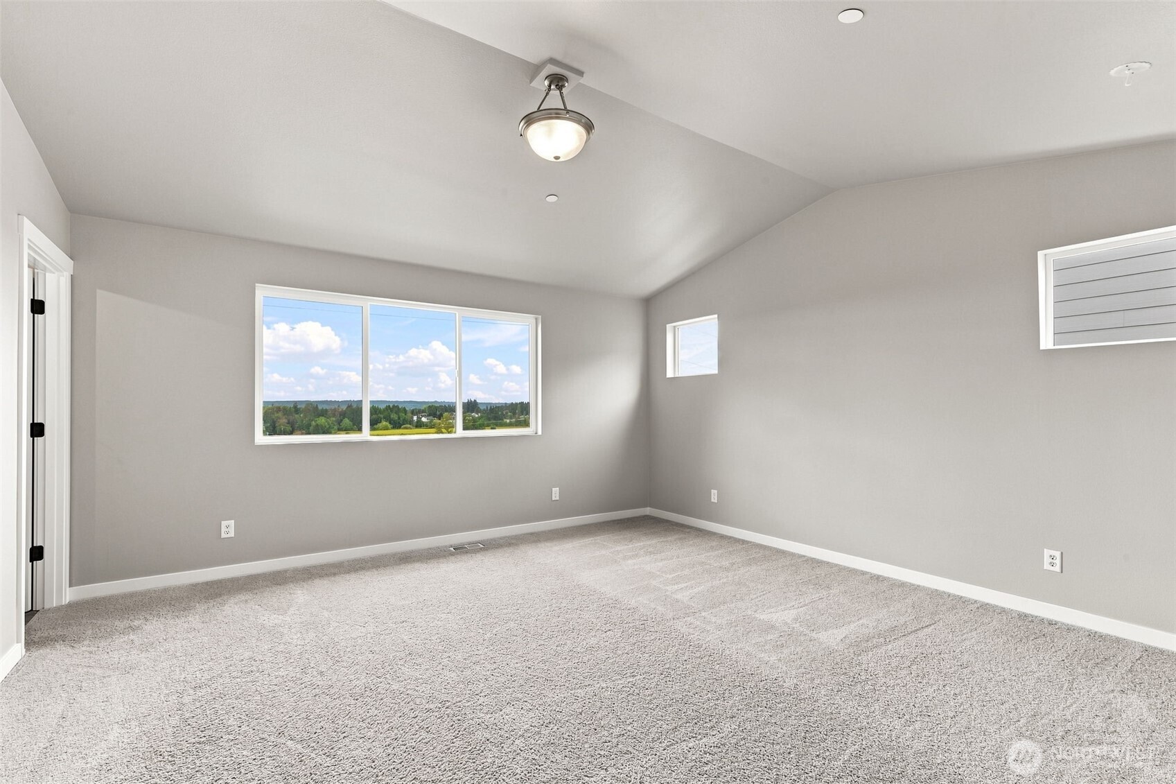 9322 76th Avenue Property Photo 16