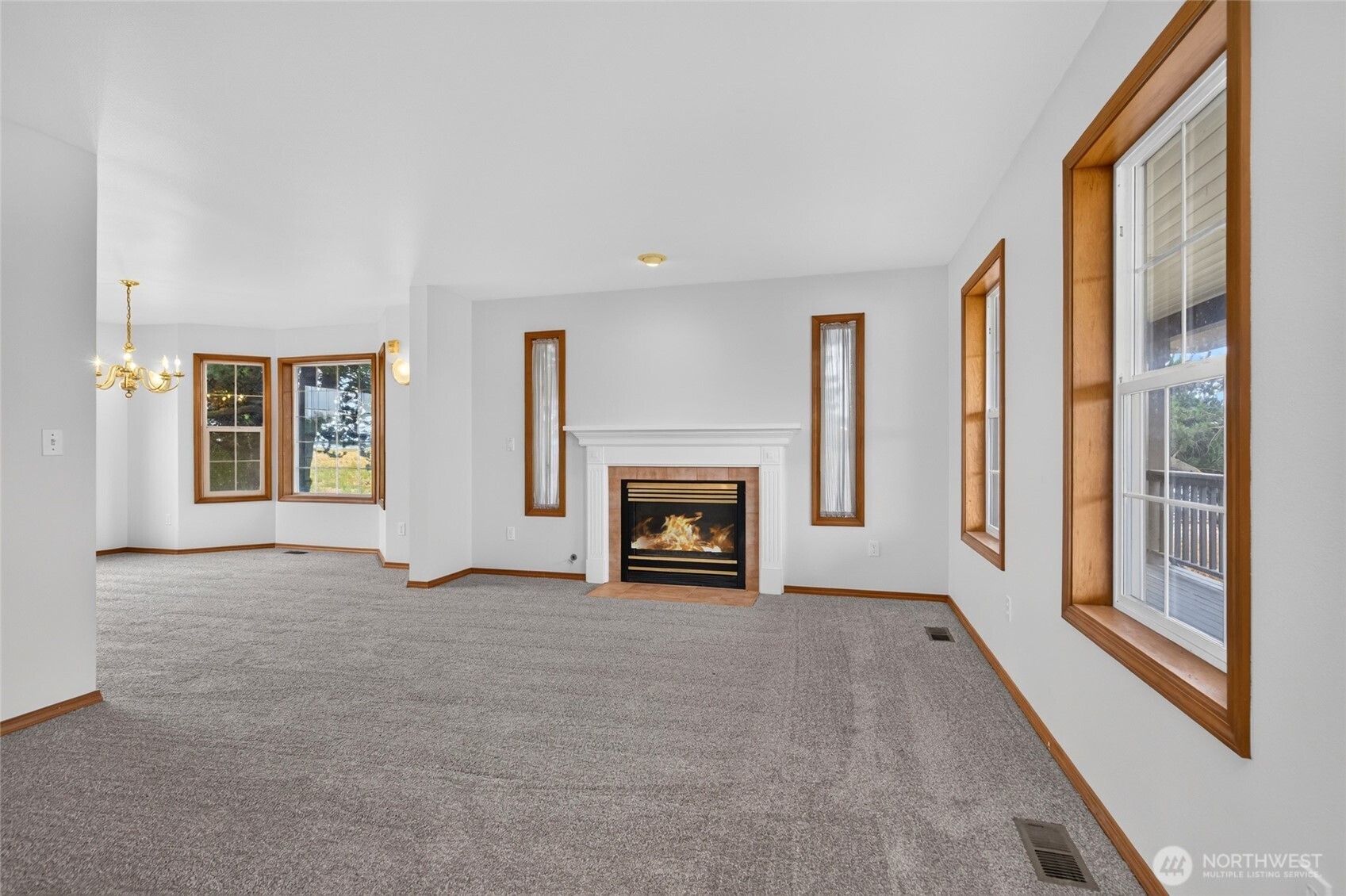 12035 Downey Road Property Photo 7