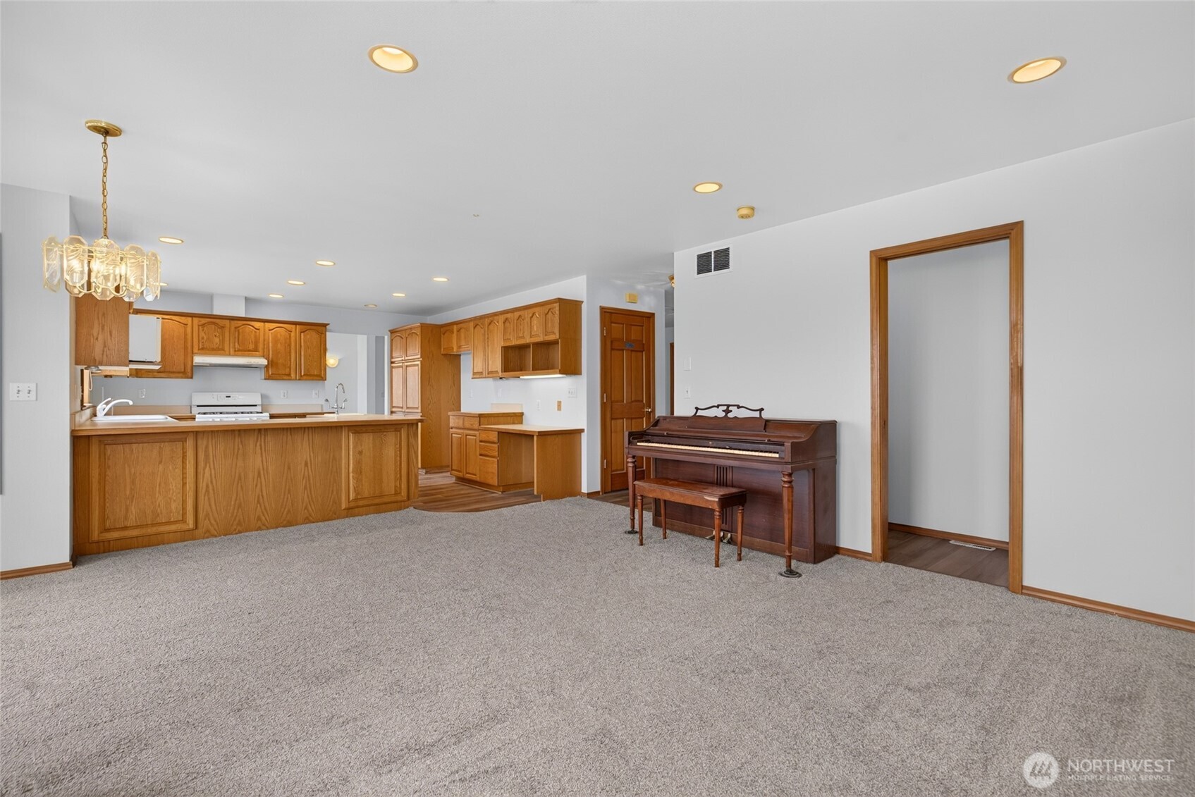 12035 Downey Road Property Photo 19