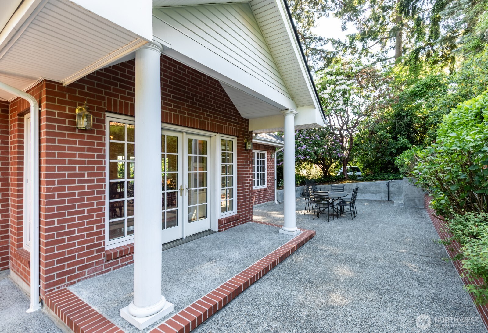 6681 Ne Windermere Road Property Photo 13