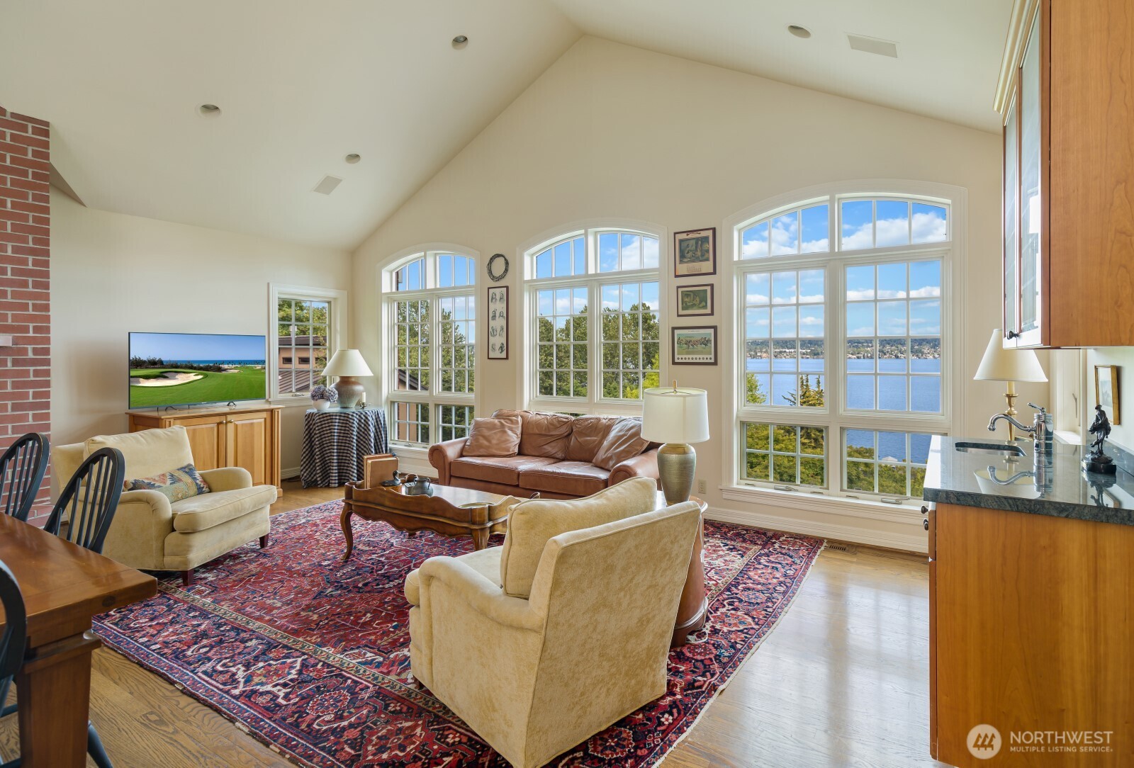6681 Ne Windermere Road Property Photo 18