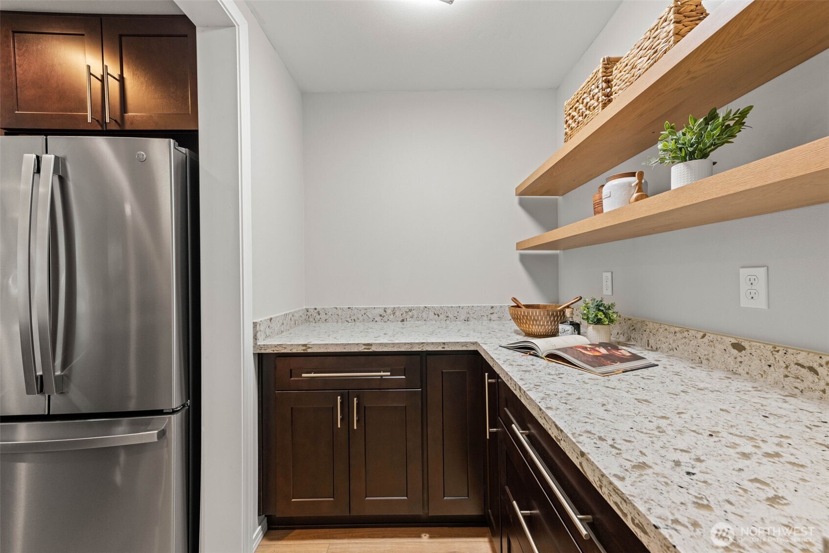 1799 Burnside Avenue Property Photo 11