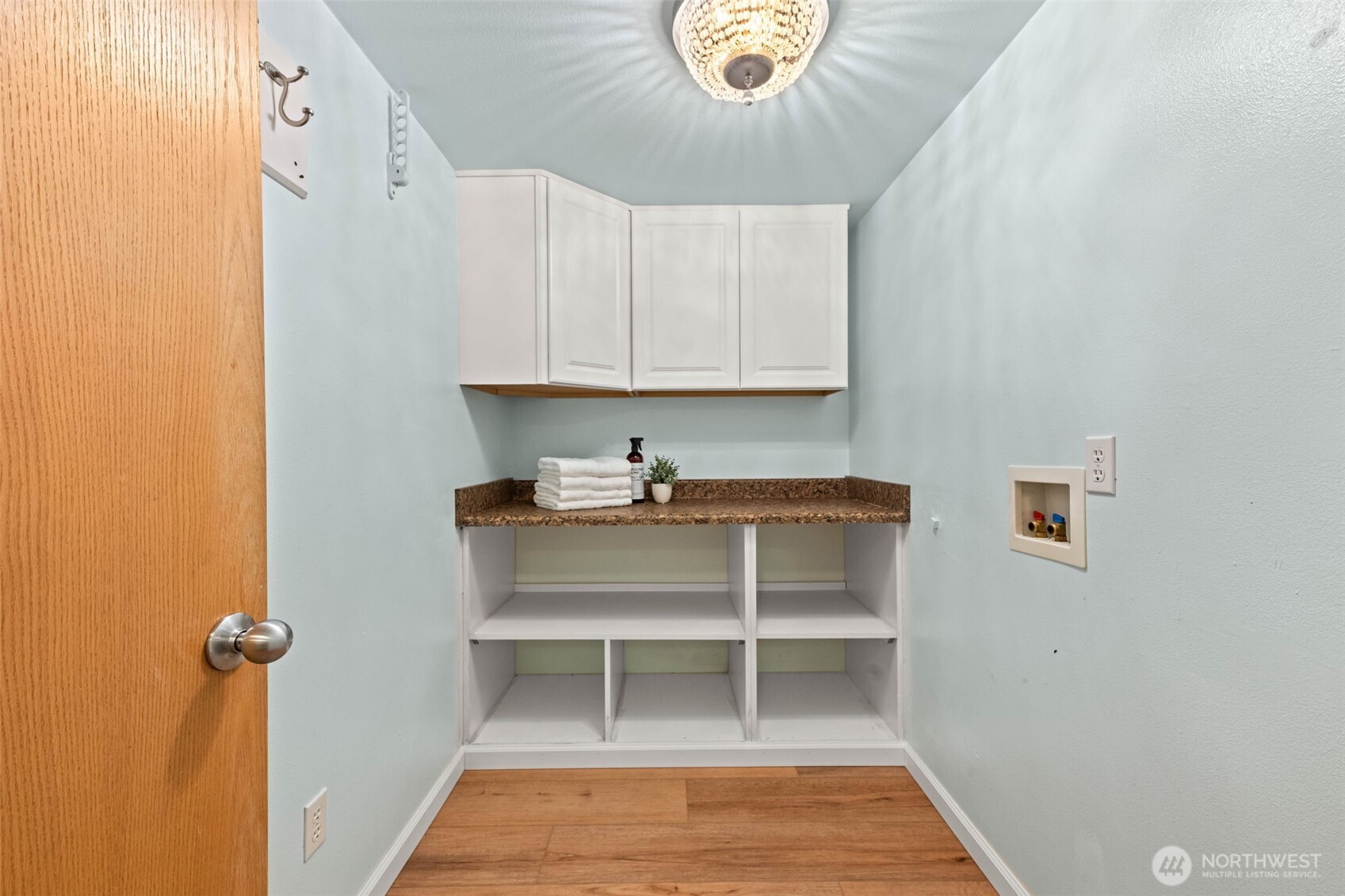 1799 Burnside Avenue Property Photo 18