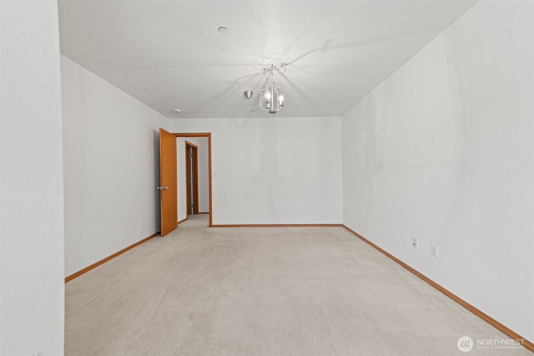 1799 Burnside Avenue Property Photo 33