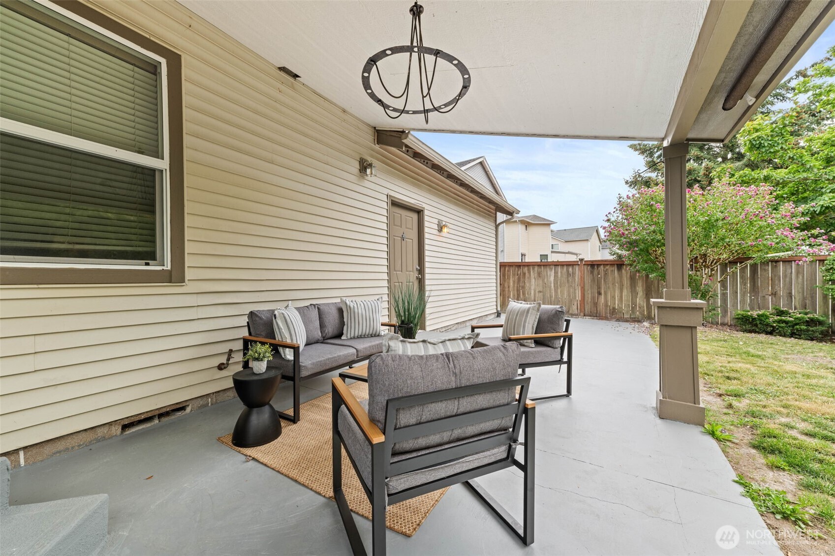 1799 Burnside Avenue Property Photo 35