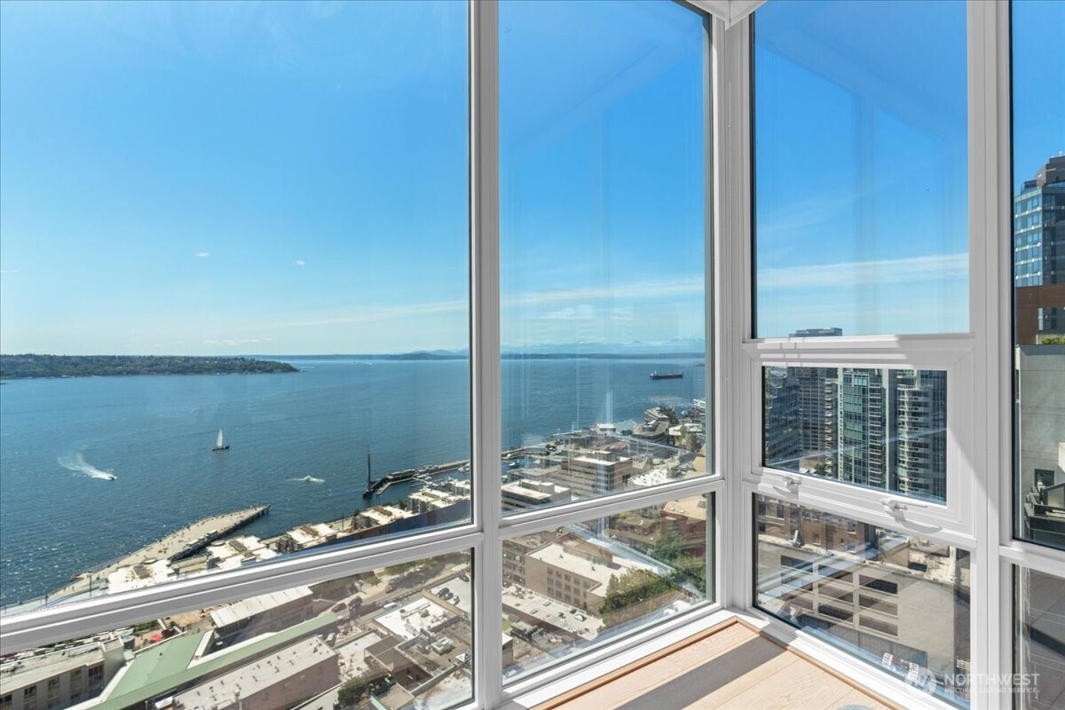 121 Stewart Street 2507 Property Photo 5