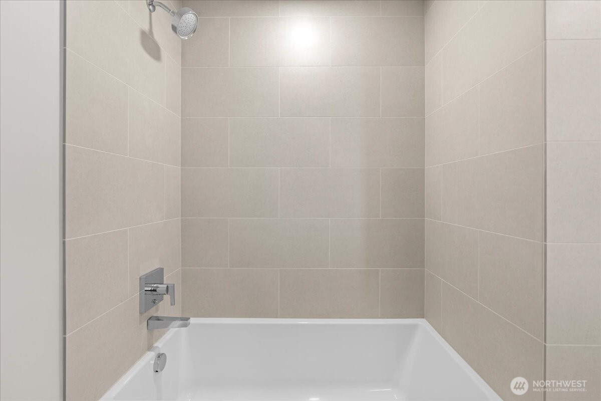 121 Stewart Street 2507 Property Photo 7