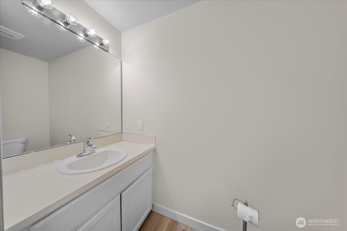 1506 S Cushman Avenue Property Photo 20